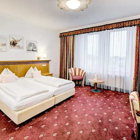 Alexandra 4*