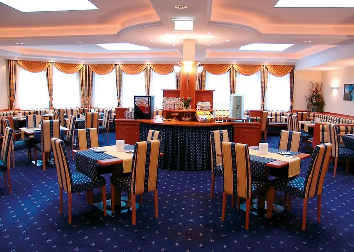 فندق Alexandra 4*