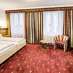 Hotel Alexandra 4*