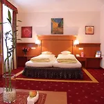 Hotel Alexandra 4*